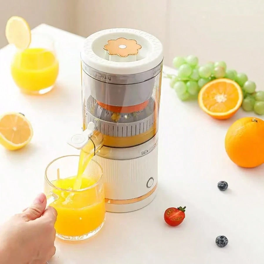 Portable USB Charging Mini Juicer, Fast Squeezer for Orange, Lemon & Grapefruit