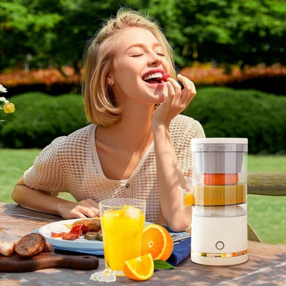 Portable USB Charging Mini Juicer, Fast Squeezer for Orange, Lemon & Grapefruit